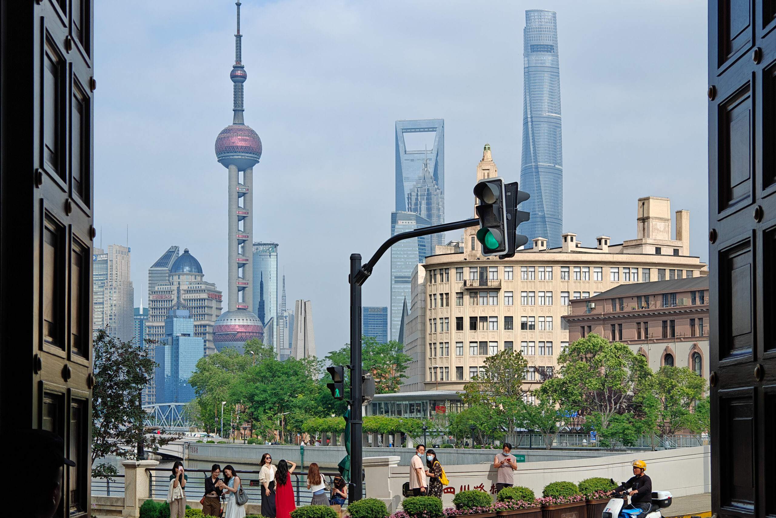 A scenic view of general_post_office_building_shanghai