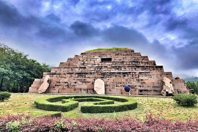 A scenic view of goguryeo_capital_cities_and_tombs