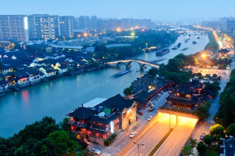 Romantic Getaways: Experience the Allure of the Grand Canal Hangzhou
