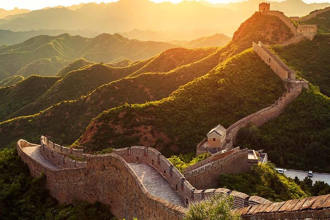 A scenic view of great wall mutianyu