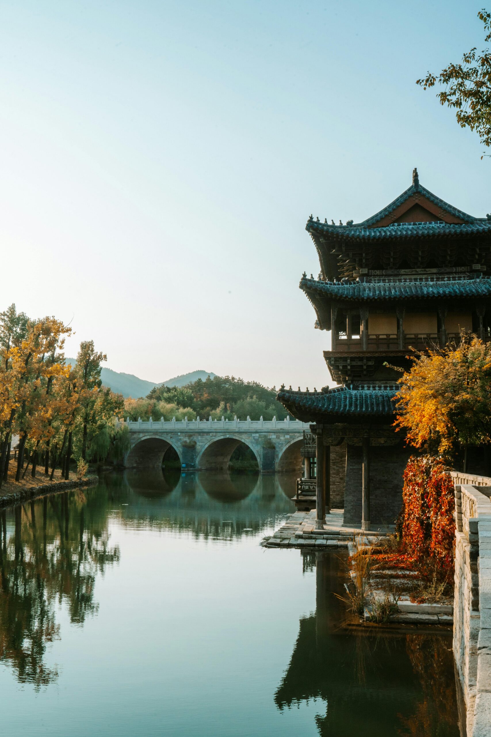 A scenic view of Guanghui Temple Pagoda
