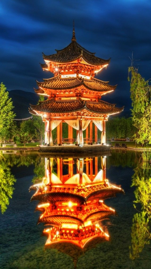A scenic view of Guanghui Temple Pagoda