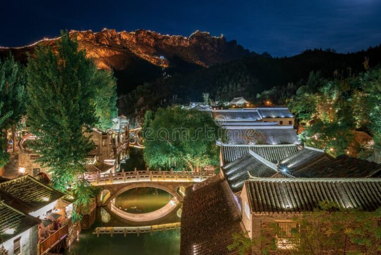 Gubei Water Town: Where Tradition Meets Tranquility