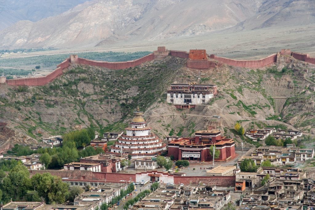 The Architectural Marvels of Gyantse Pelkor Chode Monastery: A Must-See in Tibet