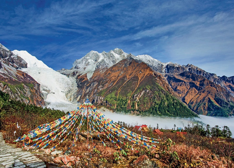 Top 10 Must-See Attractions in Hailuogou Glacier Park