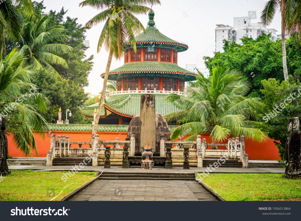 Exploring Hairui Tomb: A Tribute to China’s Unsung Hero