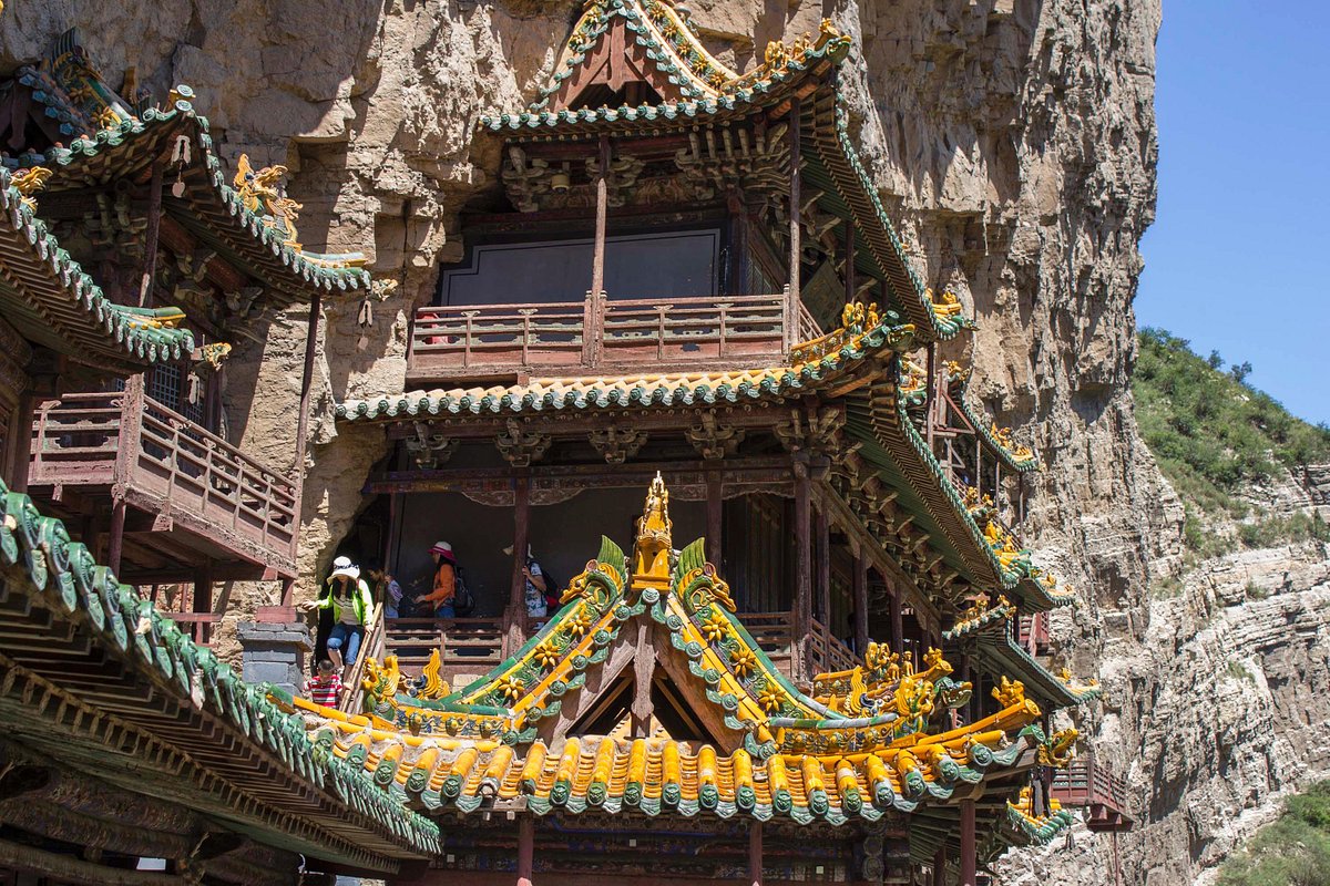 A scenic view of hanging temple