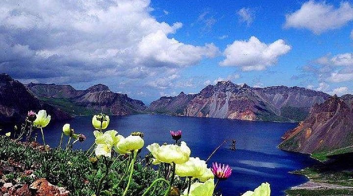 A scenic view of heavenly lake of changbai mountain
