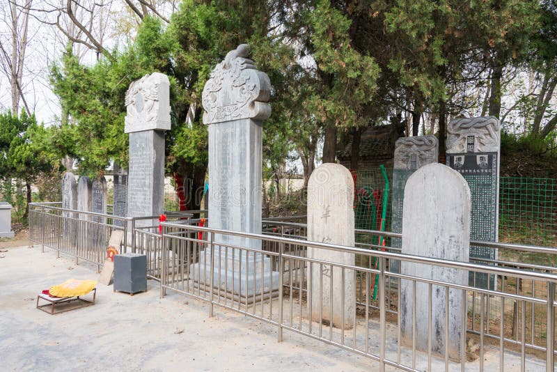 Visiting Hua Tuo Tomb: Tips for an Unforgettable Trip