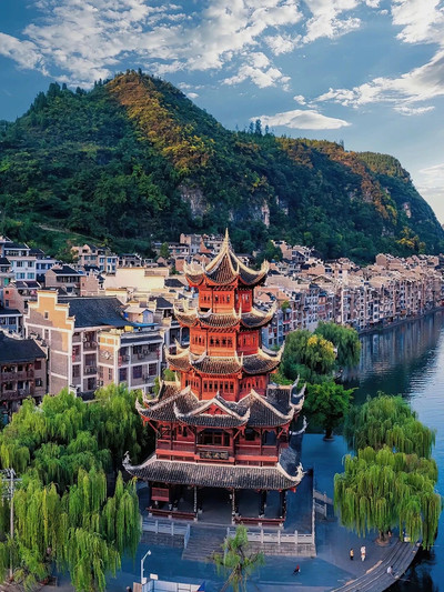 A scenic view of hua zu temple
