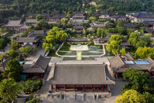 A scenic view of huaqing_palace_cultural_tourism_scenic_area