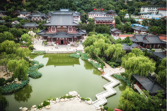 Huaqing Palace Cultural Tourism Scenic Area: A Must-Visit for History Enthusiasts