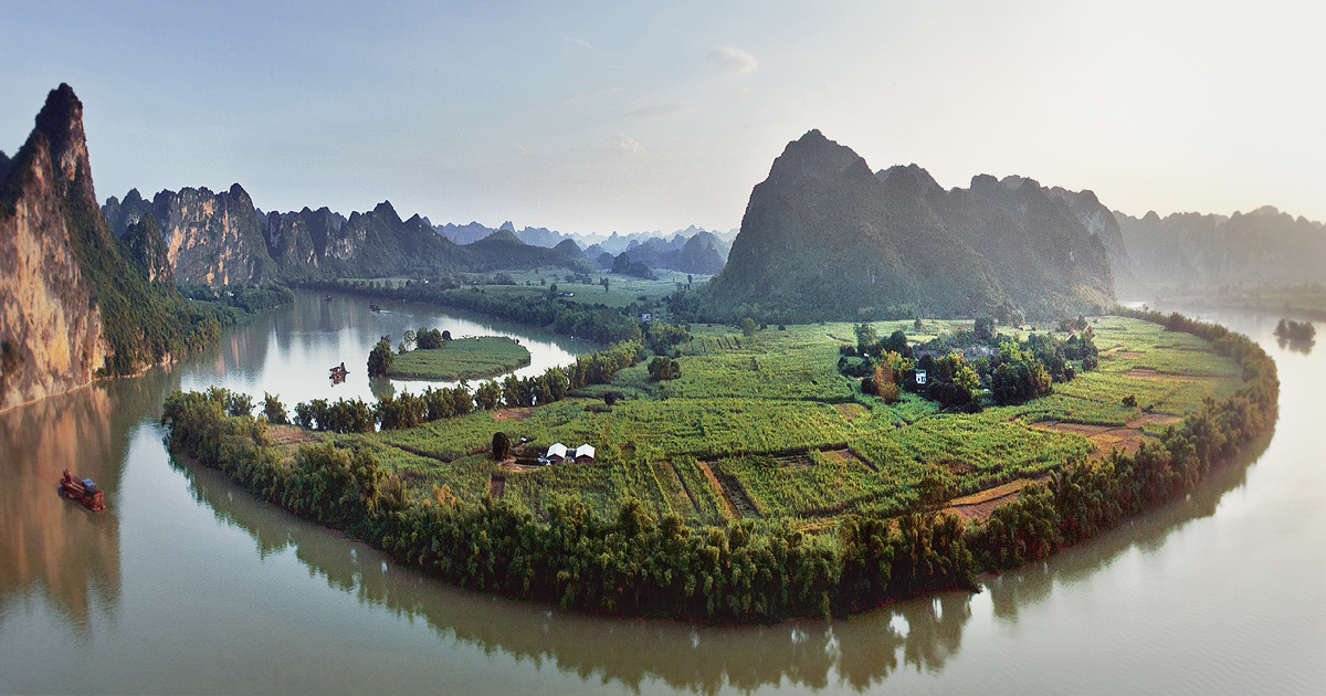 A scenic view of huashan rock paintings