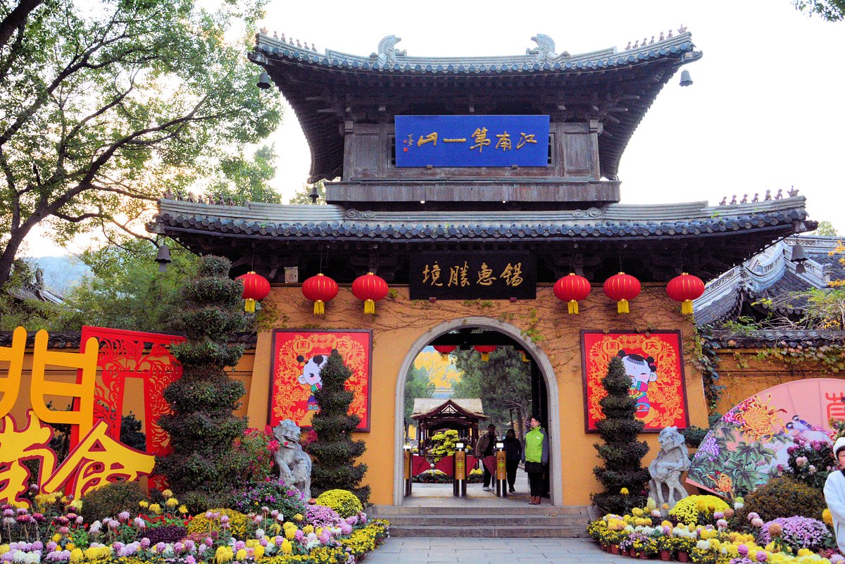 A scenic view of hui shan ancient town