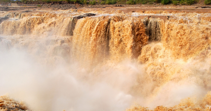 A scenic view of Hukou Waterfall
