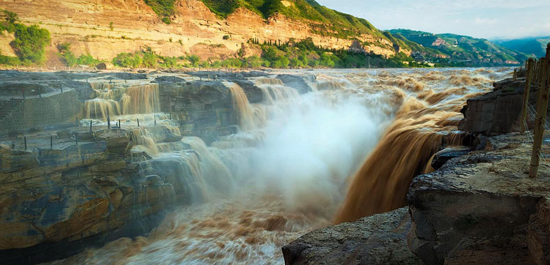 A scenic view of Hukou Waterfall