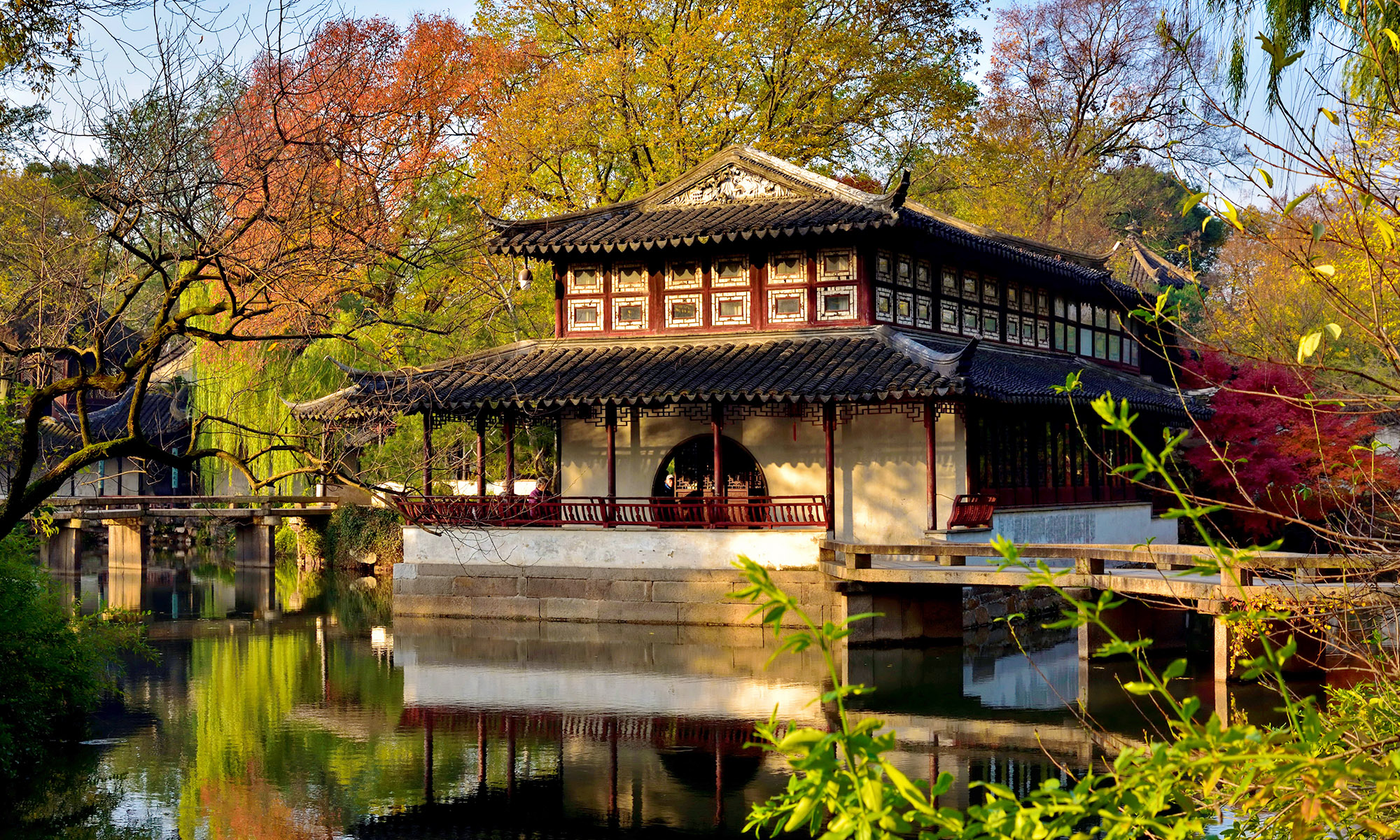 A scenic view of humble administrator's garden