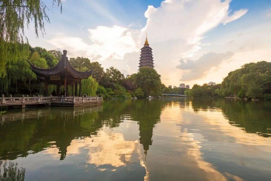 A scenic view of huqiu sword pool