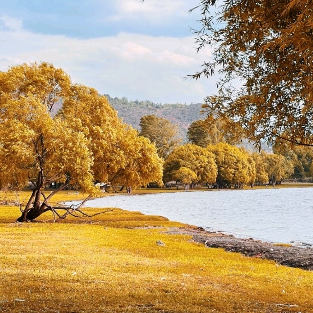 A scenic view of jianhu lake