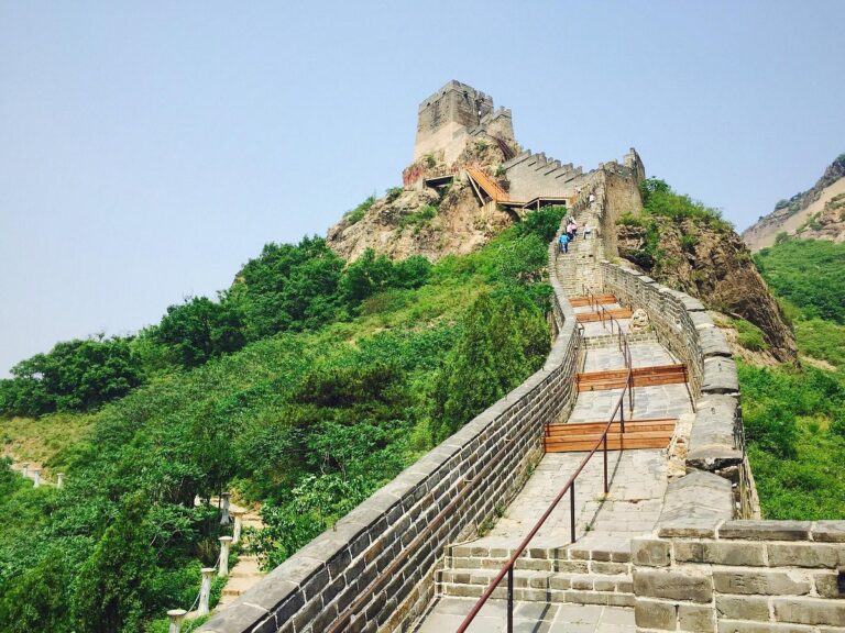 Experience Tranquility: How Jiaoshan Offers a Unique Blend of Culture and Nature