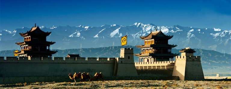 Jiayuguan Pass: Where Ancient History Meets Stunning Landscapes