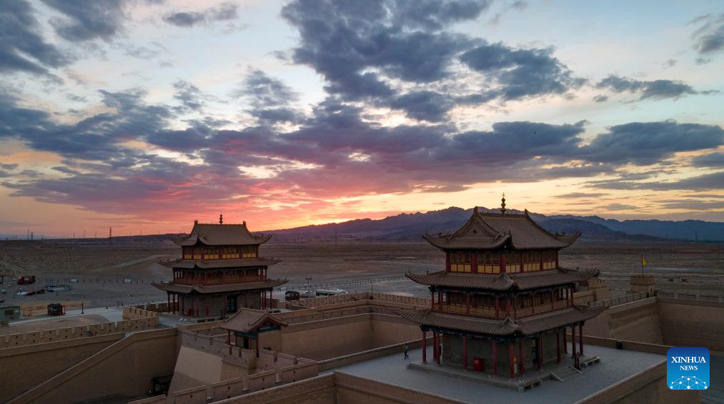 A scenic view of jiayuguan pass