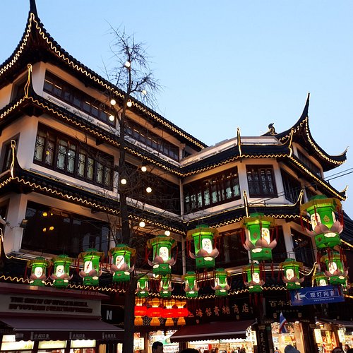 A scenic view of Jiexiu Chenghuang Miao