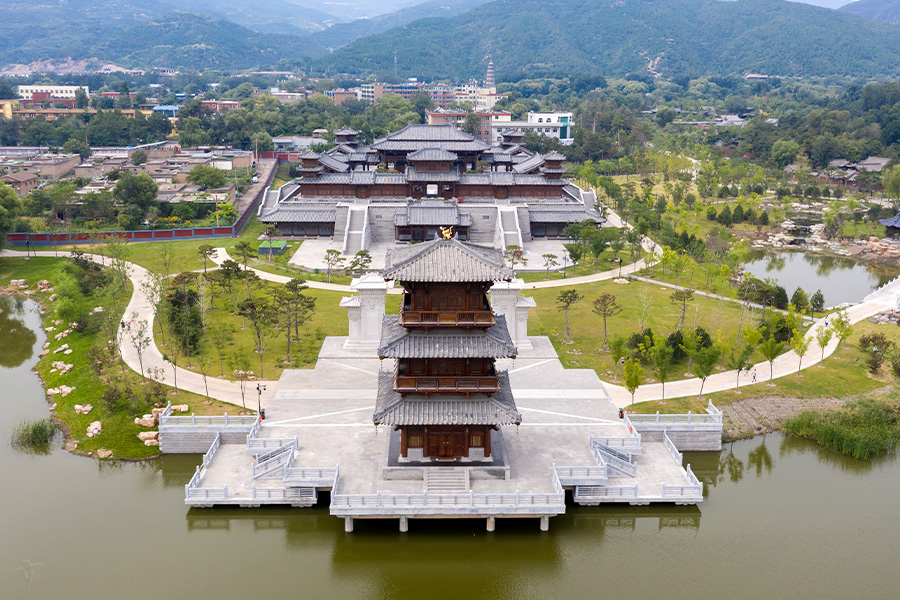 A scenic view of Jin Ci Temple