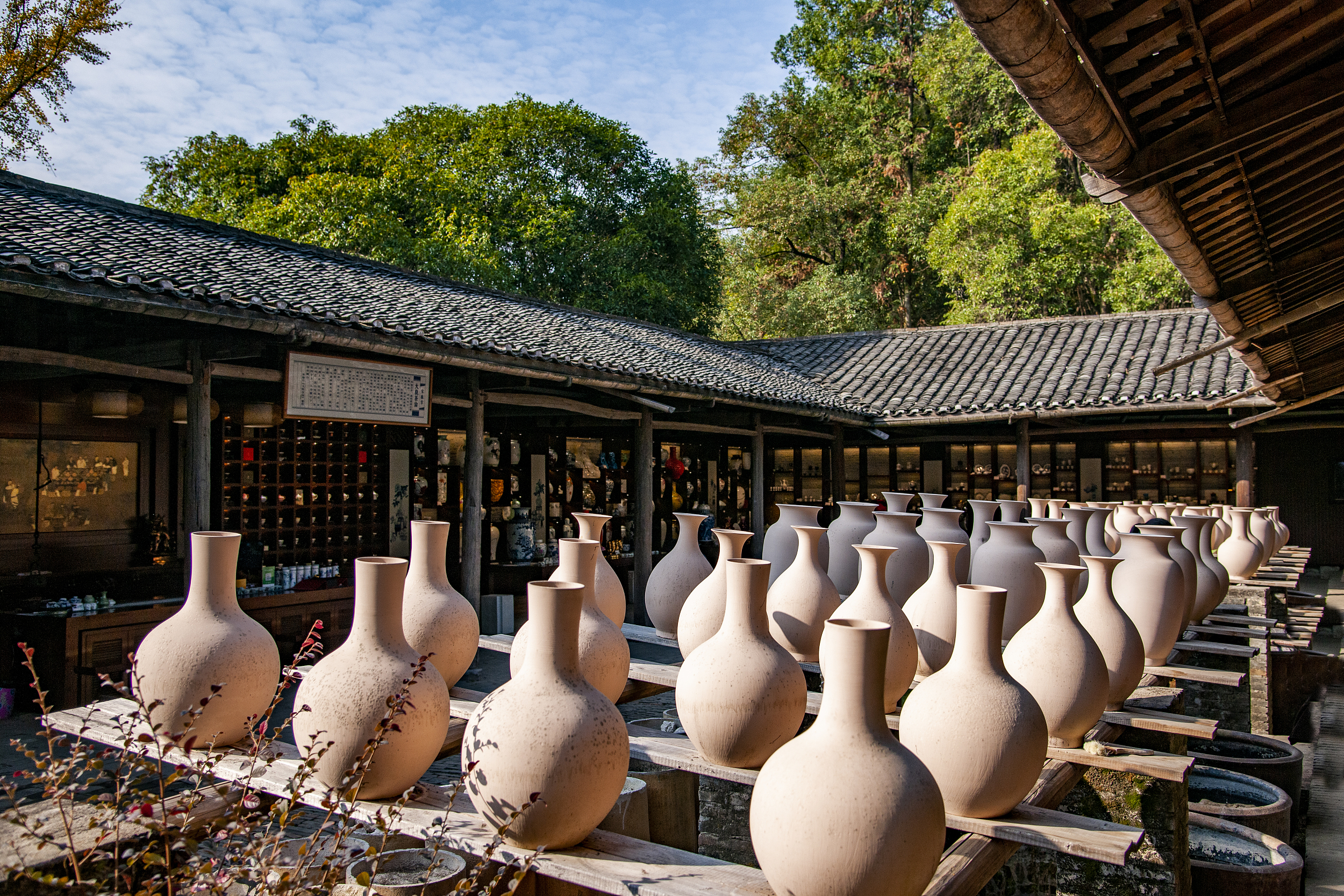 A scenic view of Jingdezhen Ancient Kiln Folk Custom Museum