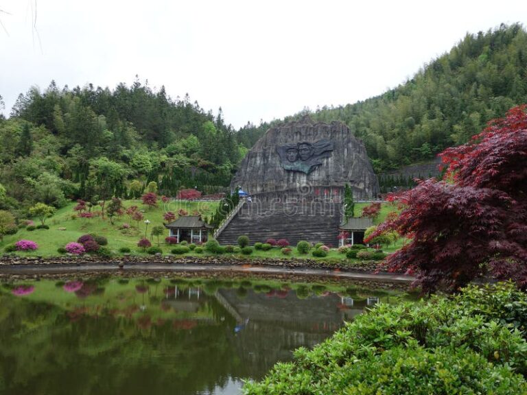 Unveiling the Natural Wonders of Jinggangshan: A Hidden Gem