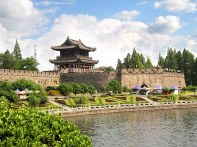 A scenic view of Jingzhou Ancient City