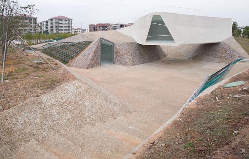 A scenic view of jinhua architecture park
