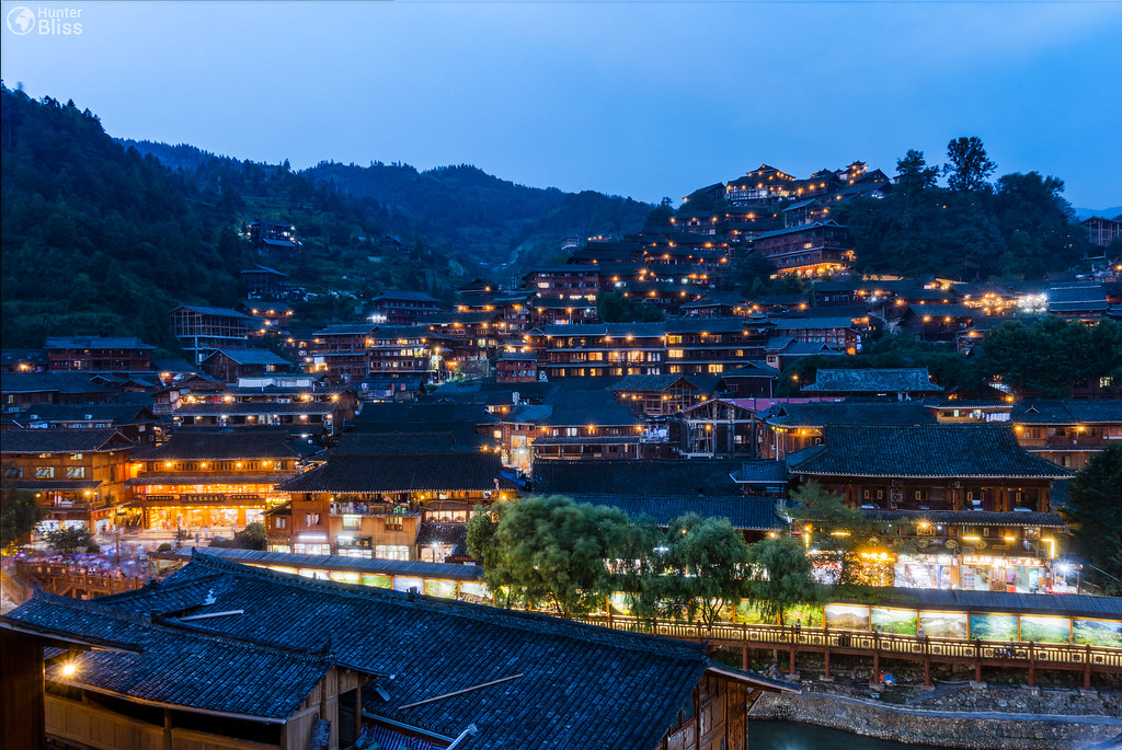 A scenic view of Jiutian Shengmu Miao