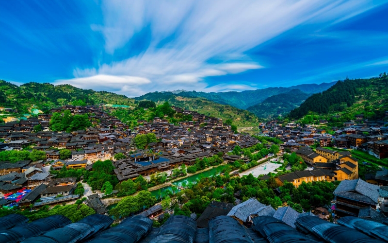A scenic view of Jiutian Shengmu Miao