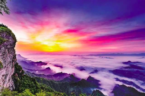 A scenic view of Jiutian Shengmu Miao