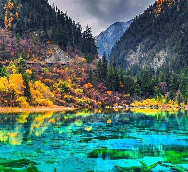 A scenic view of jiuzhaigou valley
