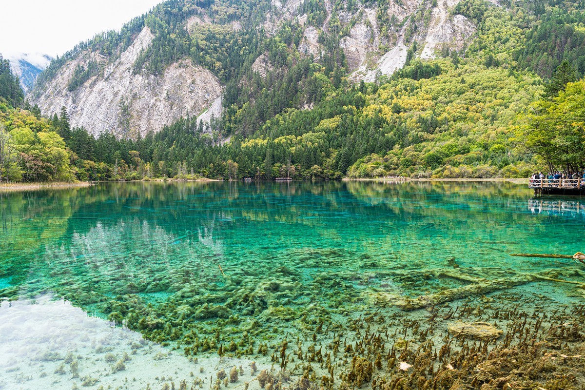A scenic view of jiuzhaigou valley