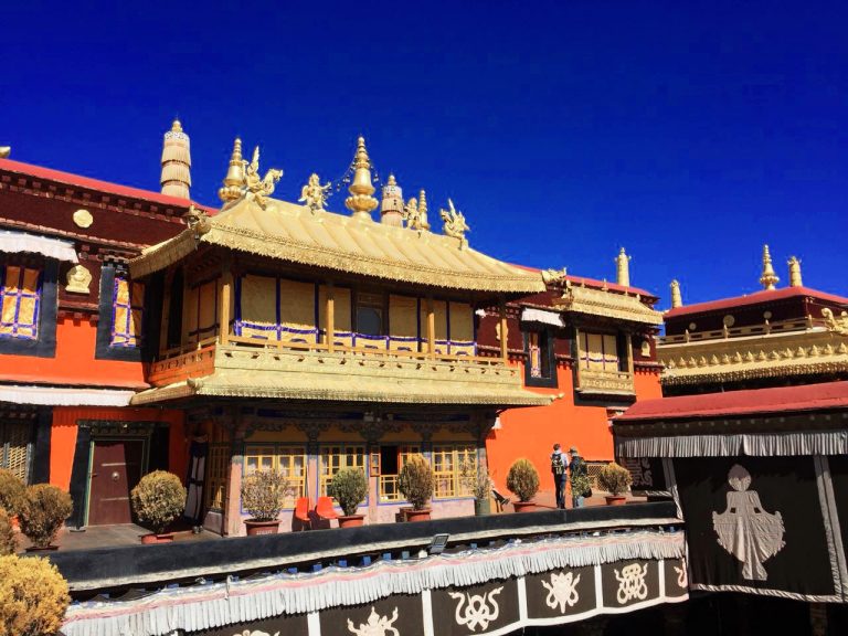 A Pilgrim’s Guide to Jokhang Temple: Experience Tibetan Culture and Spirituality