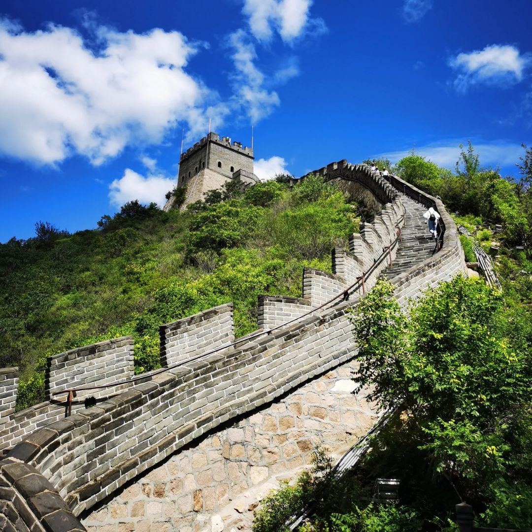 A scenic view of juyongguan_great_wall