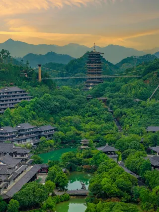 A scenic view of Kaihua Temple
