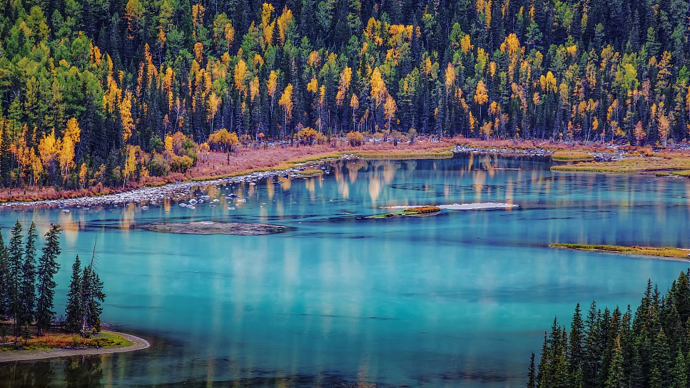 A scenic view of kanas lake