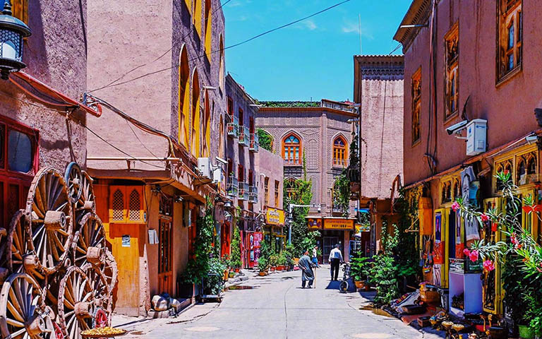 A scenic view of kashgar ancient city