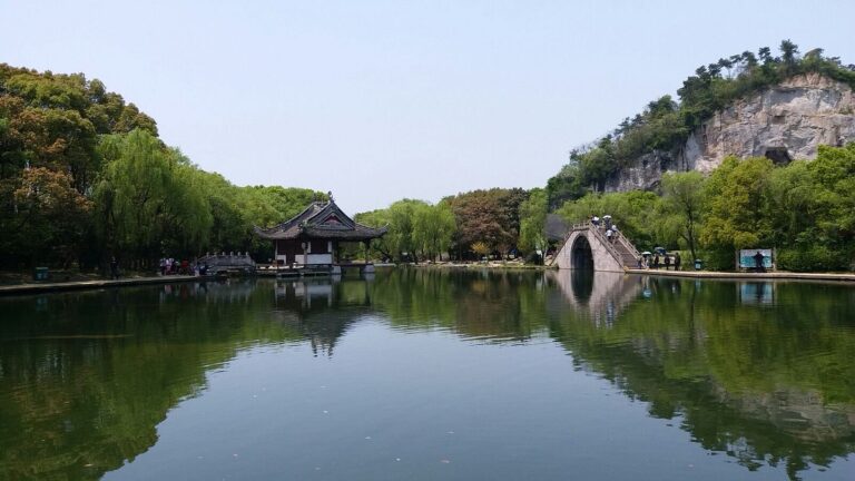 Top 5 Must-See Attractions in Keyan Scenic Area for Every Traveler