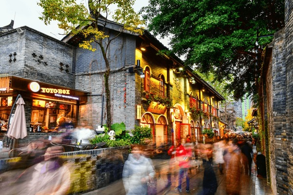 Unveiling Kuanzhai Alley: Where Tradition Meets Modernity in Chengdu