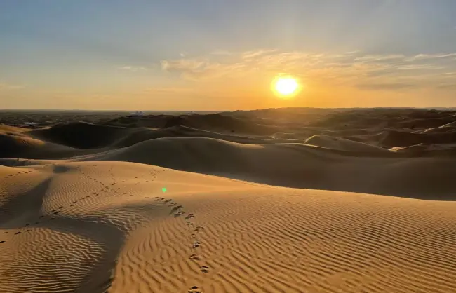 Kubuqi Desert: A Hidden Gem at Seven Star Lake