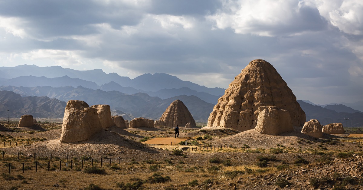A scenic view of kumul han dynasty tombs