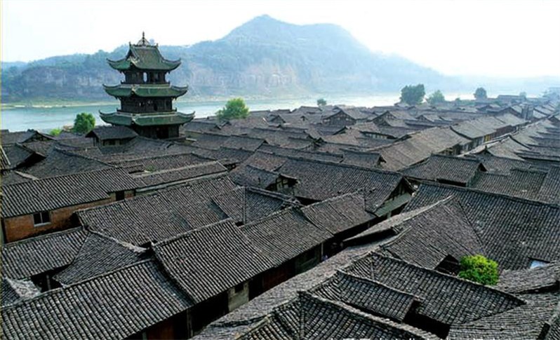 A scenic view of langzhong ancient city architecture