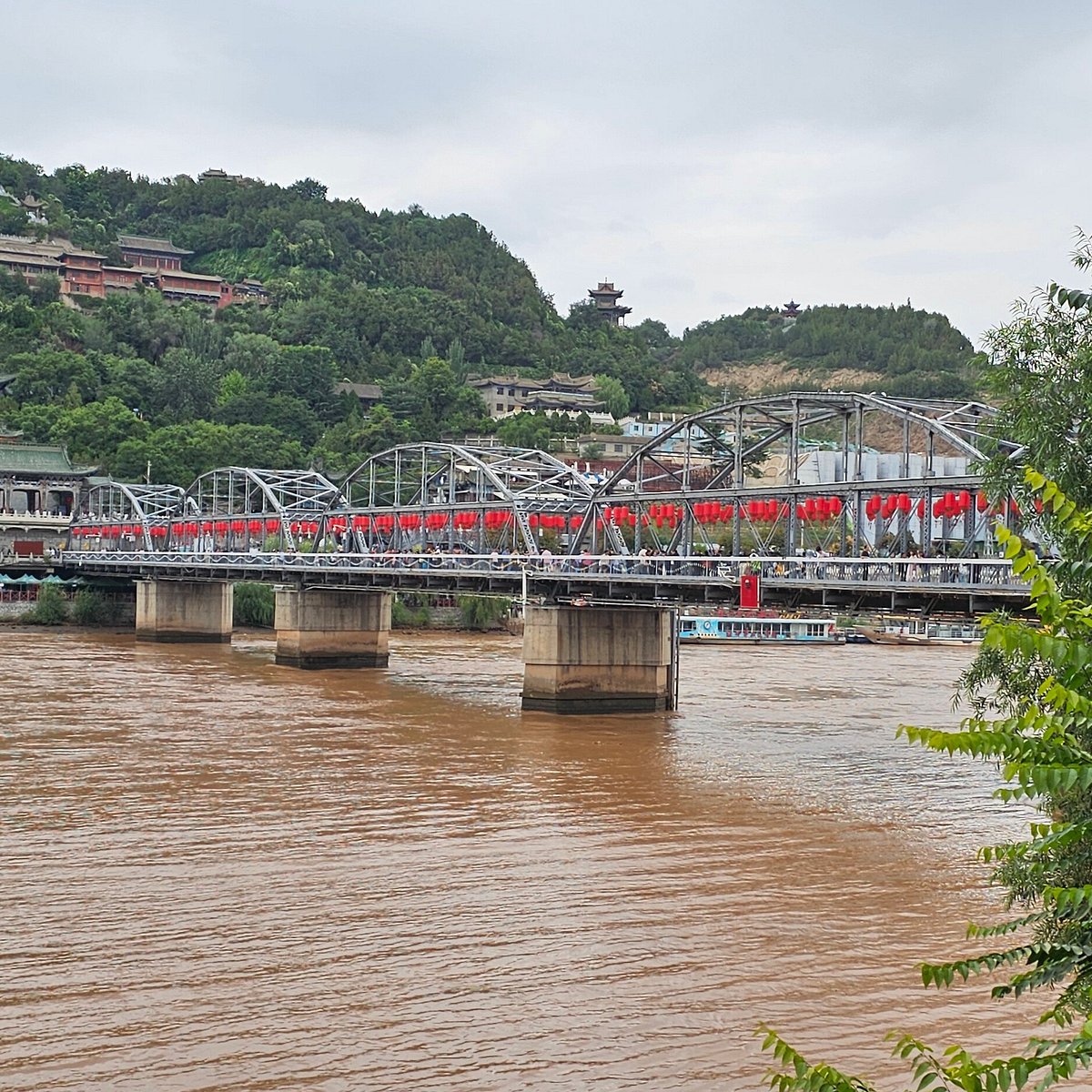A scenic view of lanzhou zhongshan bridge