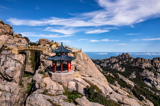 A scenic view of Laoshan Mountain