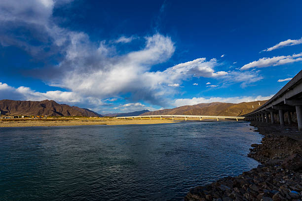 A scenic view of lhasa river